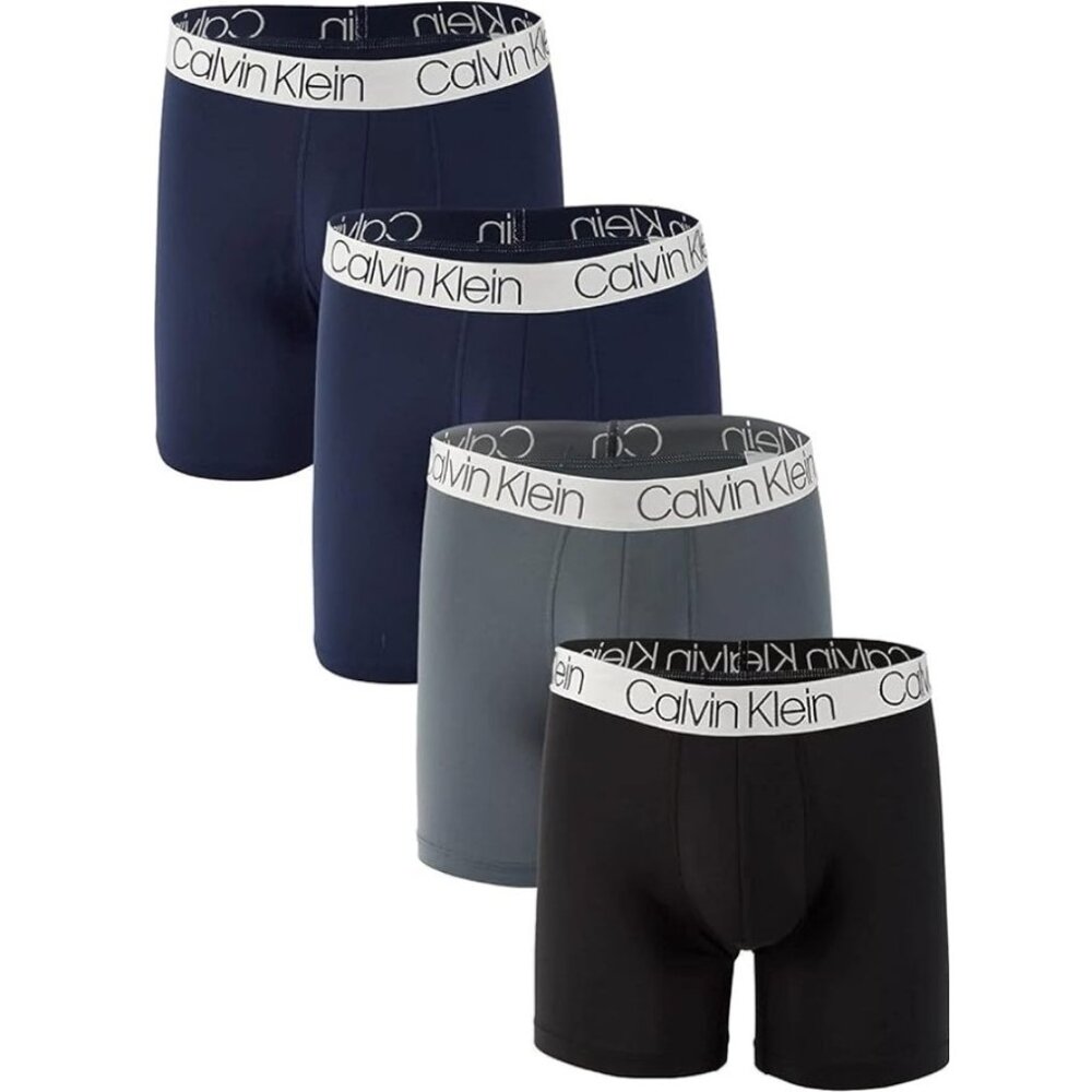 Calvin Klein Men`s Microfiber Boxer Briefs Pack of 4.  Size M